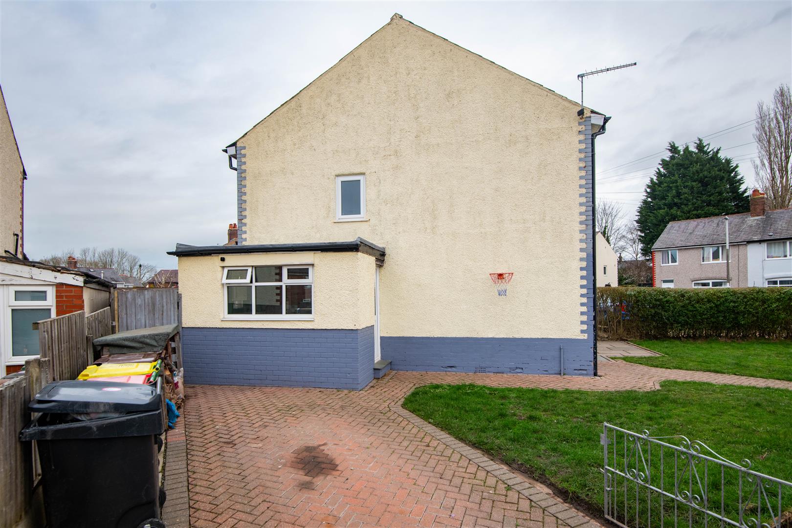 Moorcroft Crescent, Preston